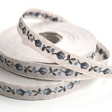 Купить недорого   Тесьма декоративная "Бутоны роз", ширина 10мм, Acufactum Ute Menze,  в интернет магазине Фэмили хоби