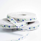 Купить недорого   Тесьма декоративная "Синие ягоды", ширина 10мм, Acufactum Ute Menze,  в интернет магазине Фэмили хоби